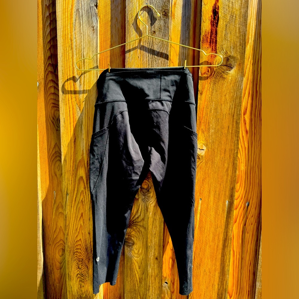 Lululemon leggings, black, crop, size 6